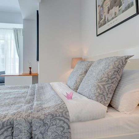 אוטופן Bucharest Airport Suites & Villas מראה חיצוני תמונה