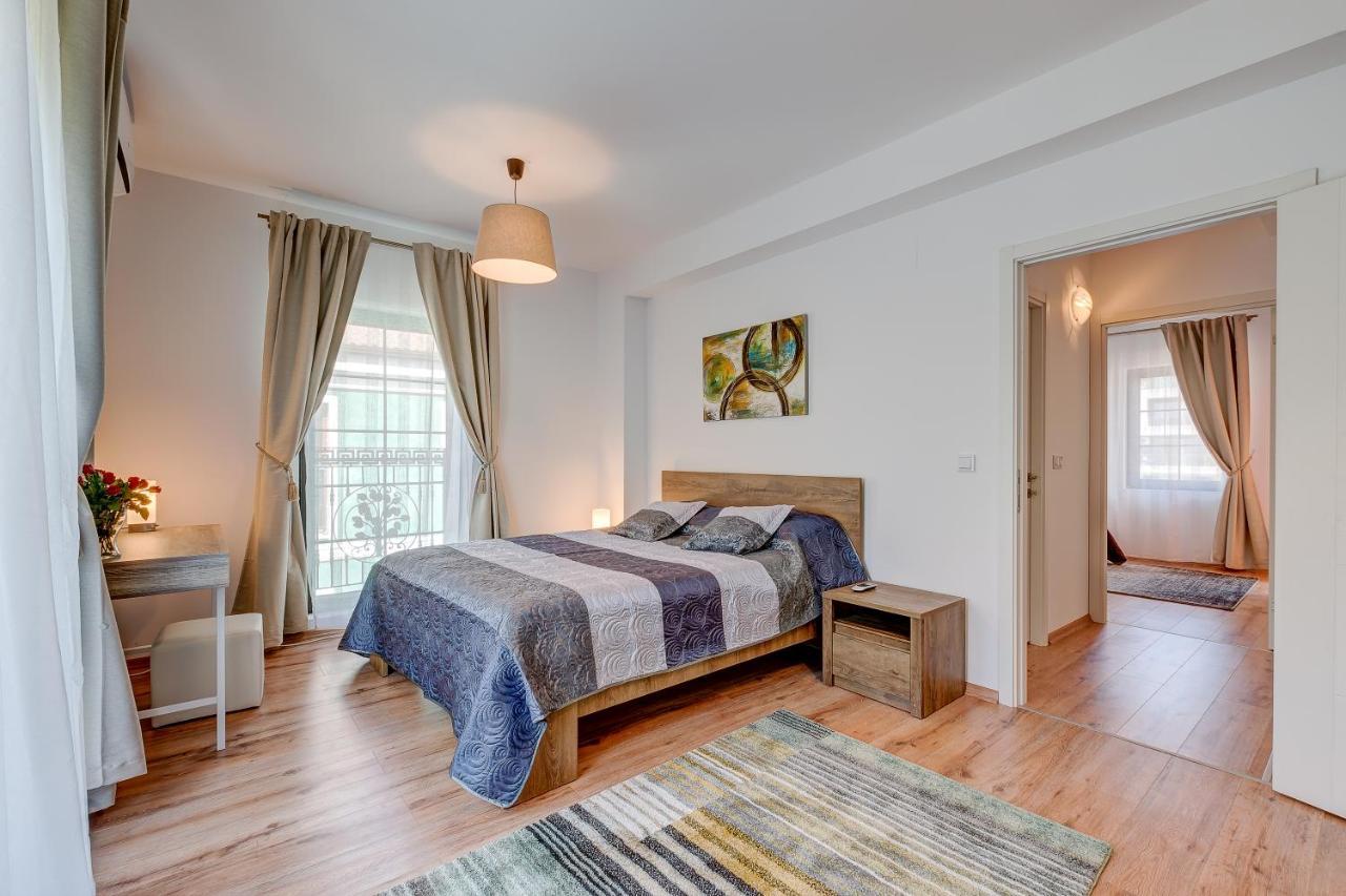 אוטופן Bucharest Airport Suites & Villas מראה חיצוני תמונה