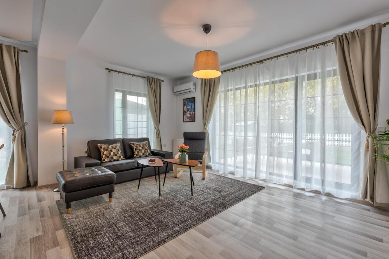 אוטופן Bucharest Airport Suites & Villas מראה חיצוני תמונה